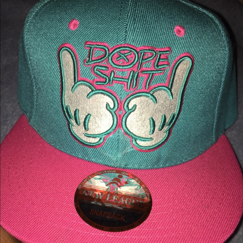 Snapbacks - Picture 3 of 5